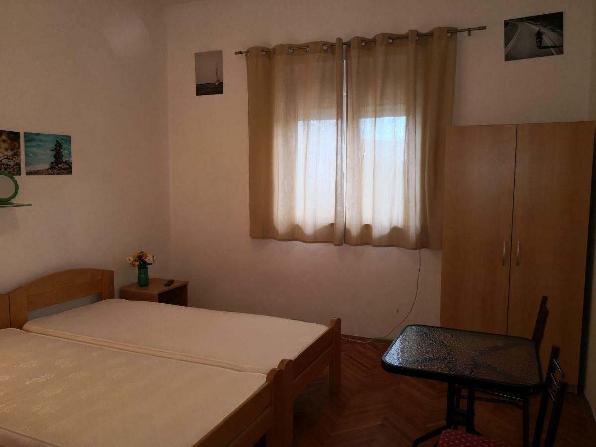 Zemunella Guest House تْشيرسيك نوفي المظهر الخارجي الصورة
