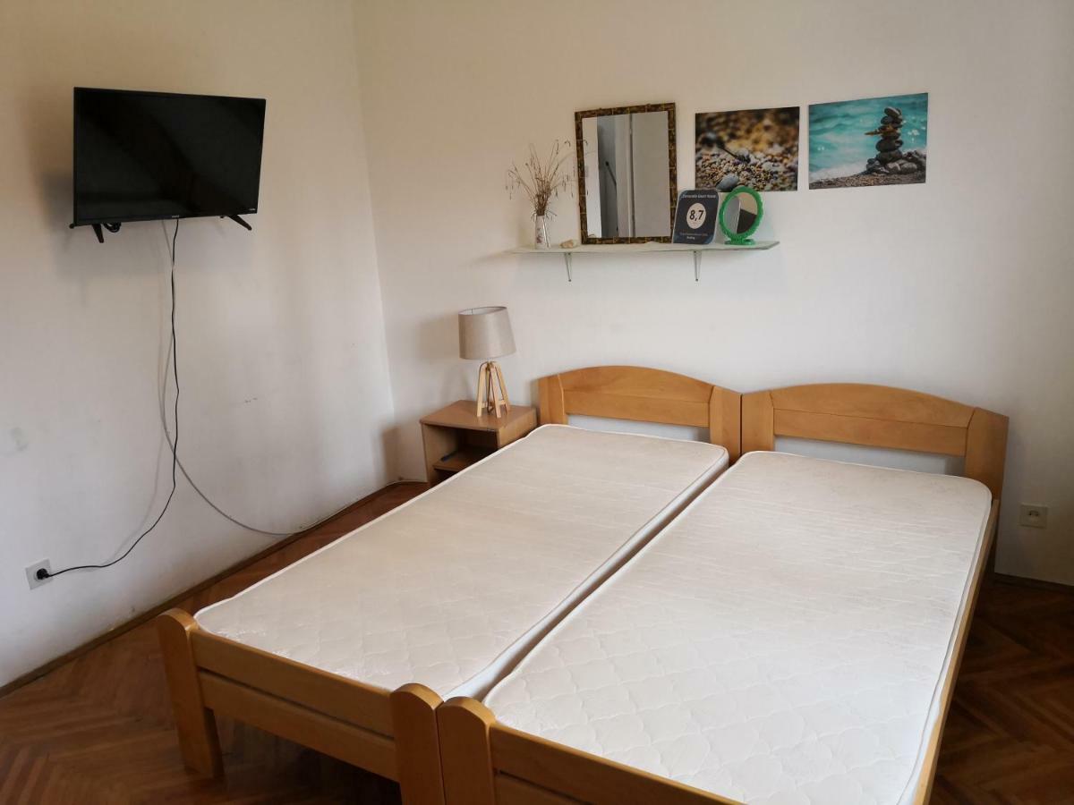 Zemunella Guest House تْشيرسيك نوفي المظهر الخارجي الصورة